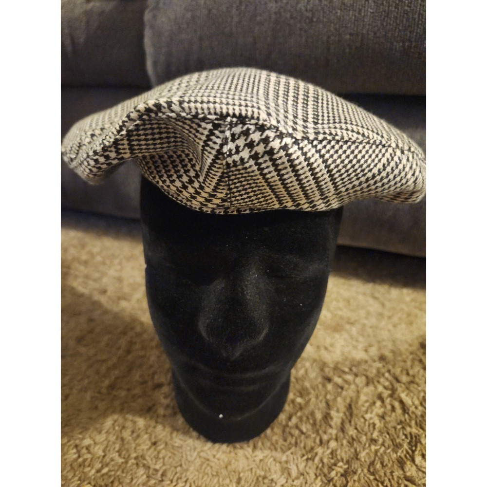 A New Day Responsible Style Beret Women Black&White Glen Plaid Lined One Size